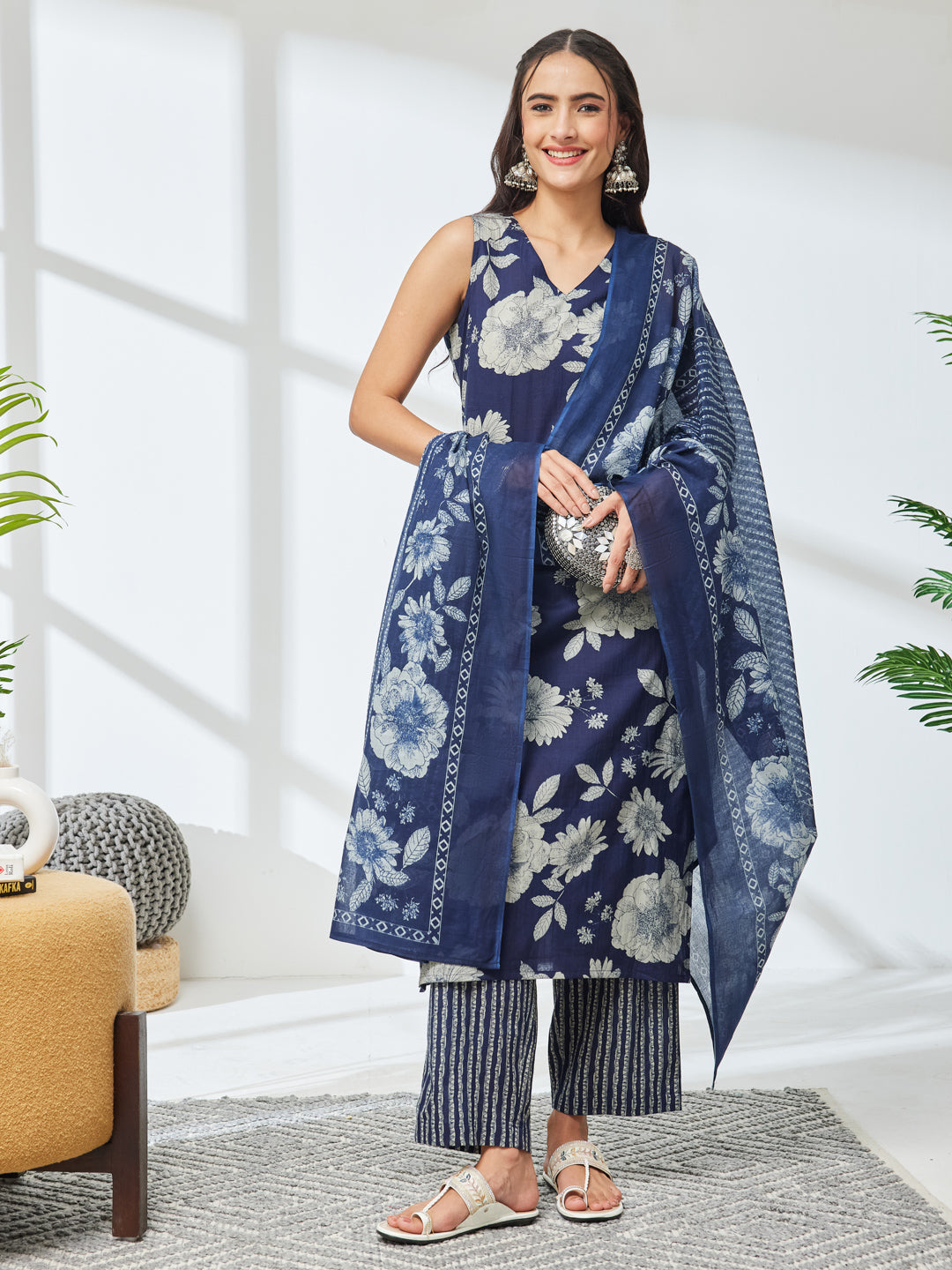 Janasya Women's Navy Blue Pure Cotton Floral Printed Straight Kurta Set