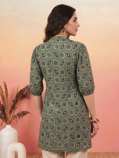 Janasya Women's Green Pure Cotton Geometric Printed A-Line Tunic