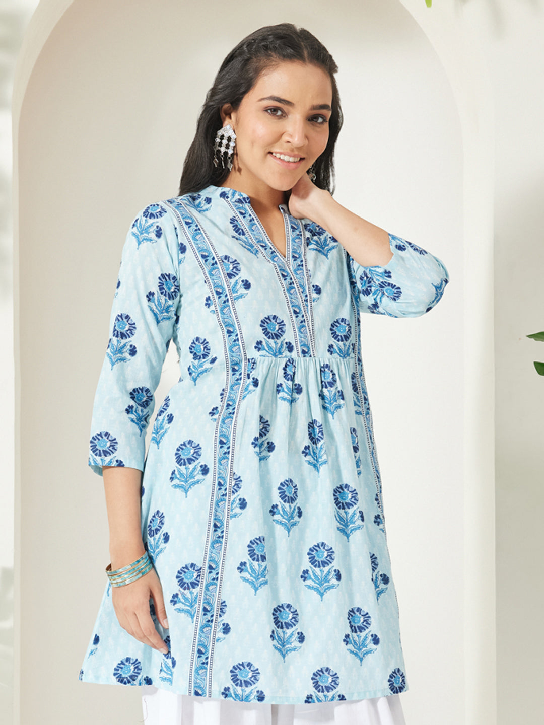 Janasya Women's Light Blue Pure Cotton Floral Printed  A-Line Tunic