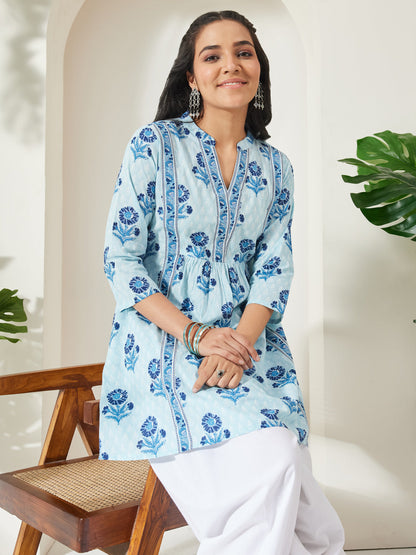 Janasya Women's Light Blue Pure Cotton Floral Printed  A-Line Tunic