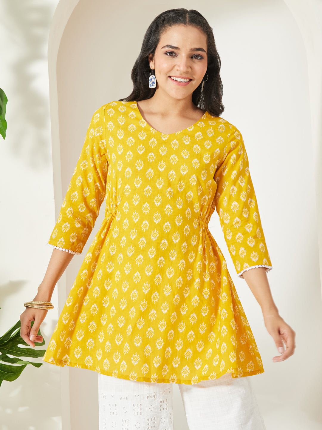 Janasya Women's Yellow Pure Cotton Ethnic Motifs Printed A-Line Tunic