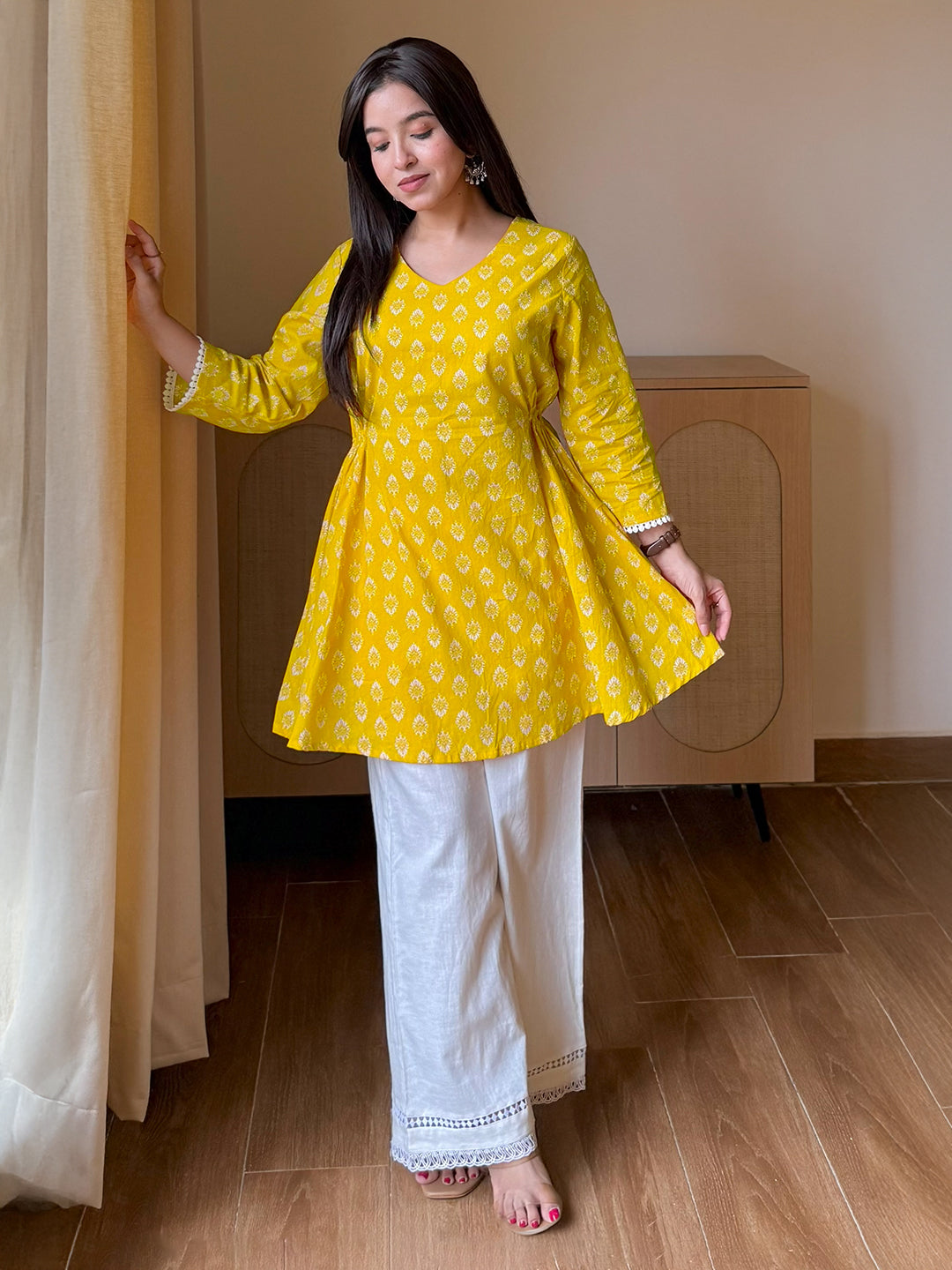 Janasya Women's Yellow Pure Cotton Ethnic Motifs Printed A-Line Tunic