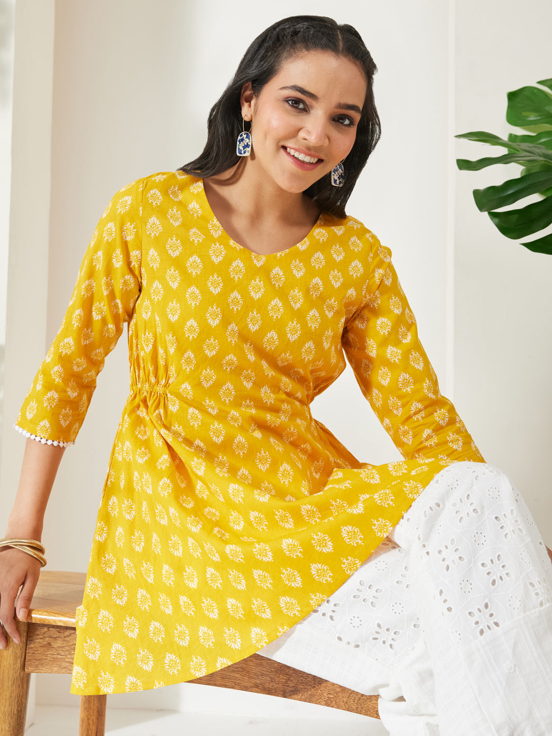 Janasya Women's Yellow Pure Cotton Ethnic Motifs Printed A-Line Tunic