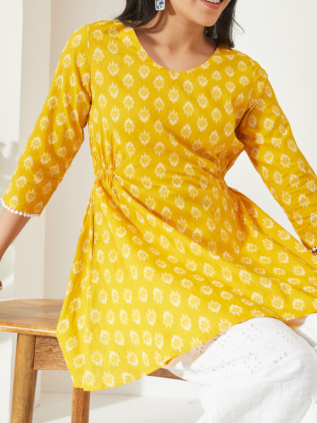 Janasya Women's Yellow Pure Cotton Ethnic Motifs Printed A-Line Tunic
