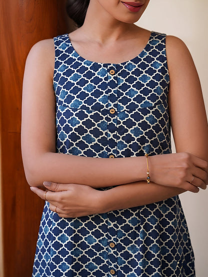 Janasya Women's Blue Pure Cotton Geometric Printed A-Line Tunic