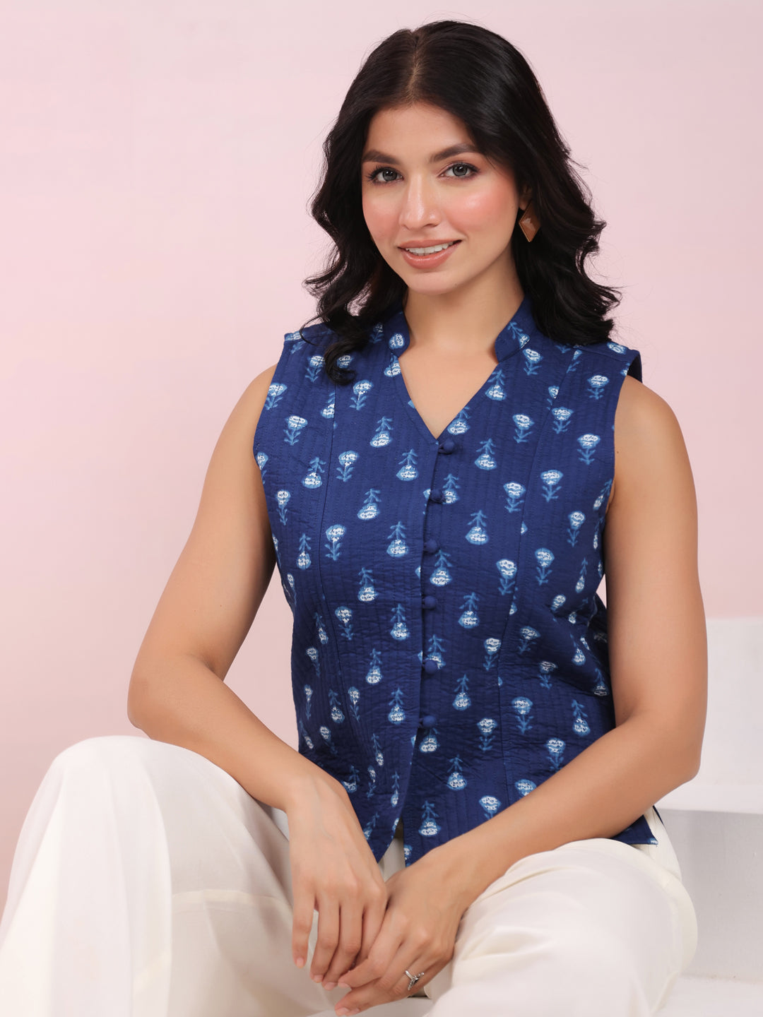 Blue Pure Cotton Ethnic Motifs Printed Quilted Regular Vest Jacket
