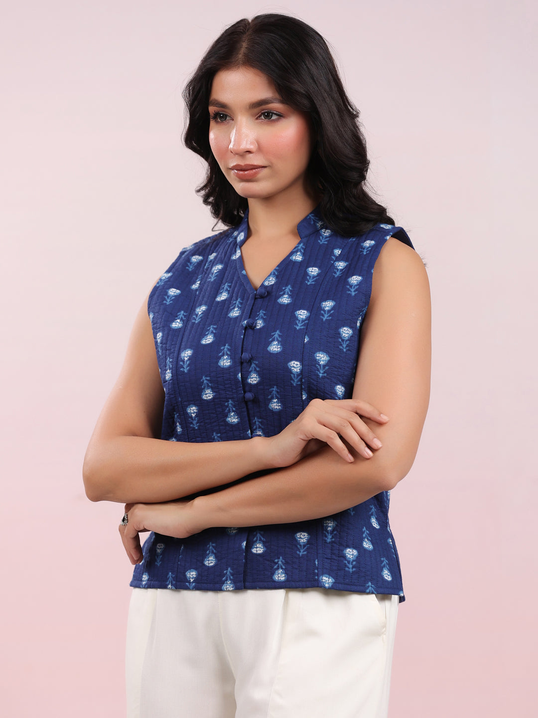 Blue Pure Cotton Ethnic Motifs Printed Quilted Regular Vest Jacket