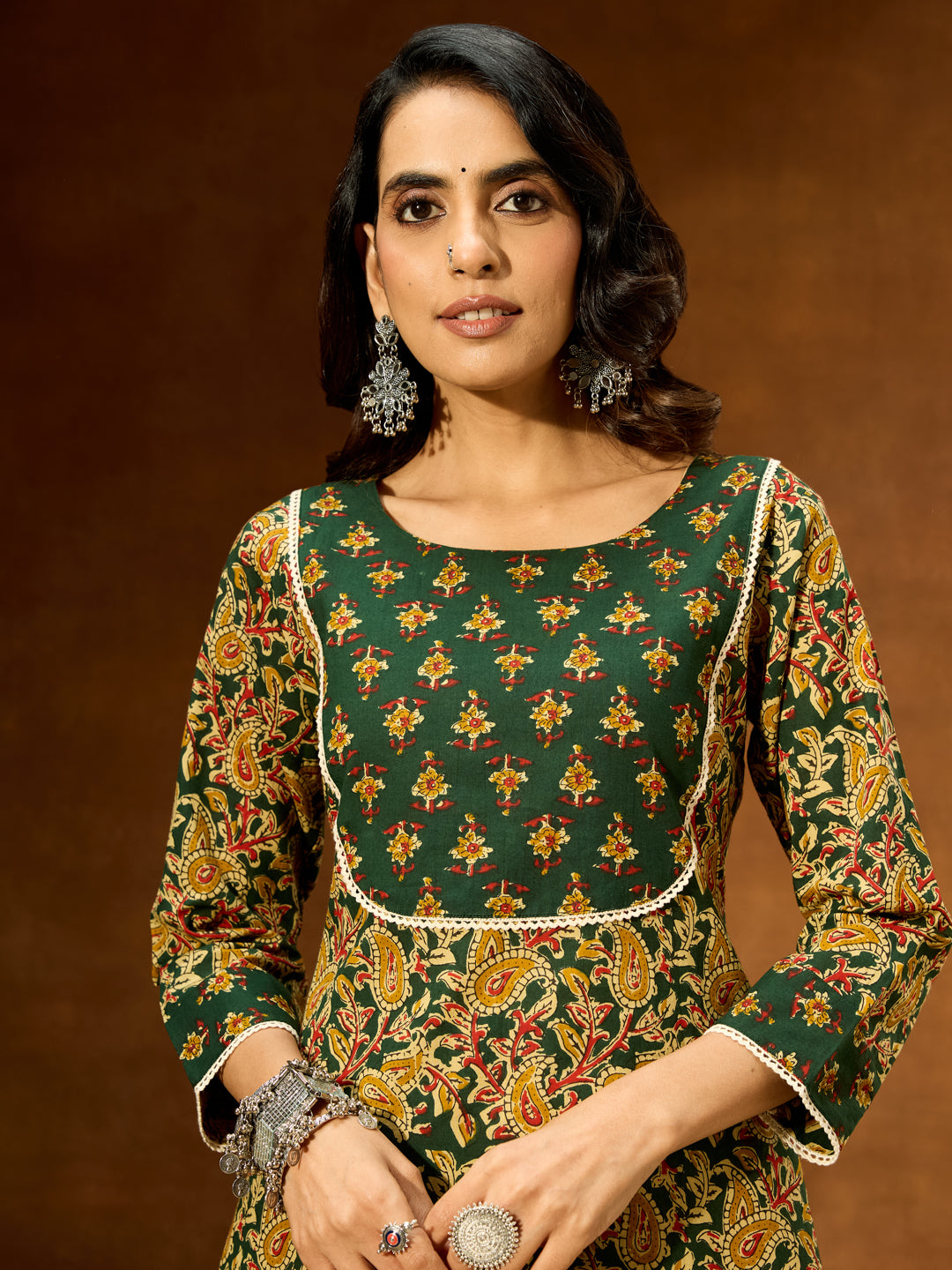 Janasya Women's Green Pure Cotton Paisley Printed Straight Kurta Pant Set