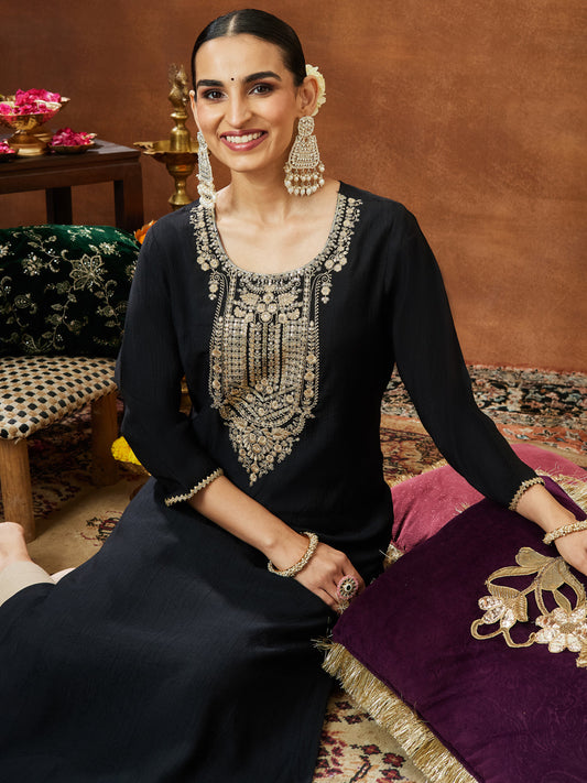 Janasya Women's Black Silk Blend Zari Yoke Embroidered Straight Kurta
