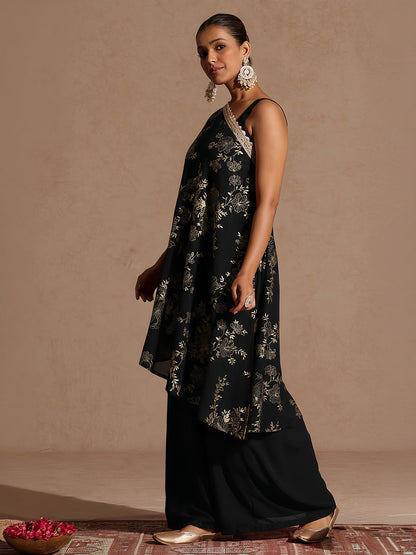 Janasya Women's Black Embellished Foil Printed Top With Pant And Cape Set