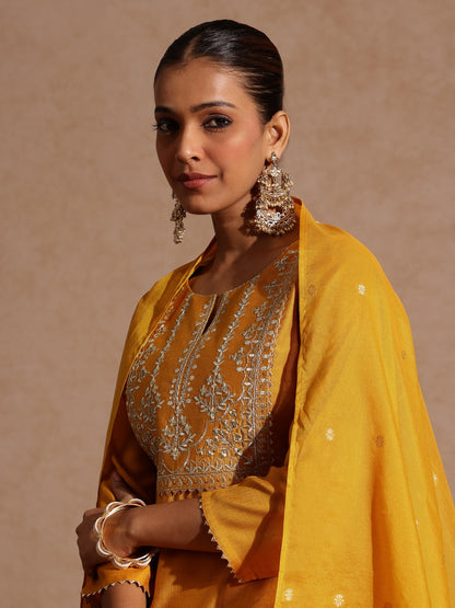 Janasya Women's Mustard Silk Blend Zari Yoke Embroidered Straight Kurta Set