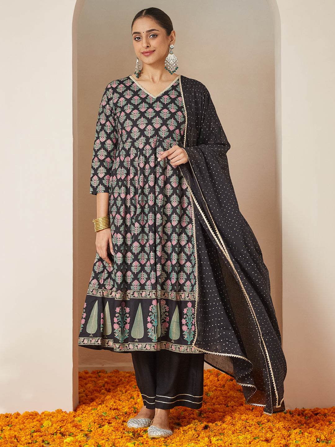 Janasya Women's Black Rayon Foil Printed Anarkali Kurta Set