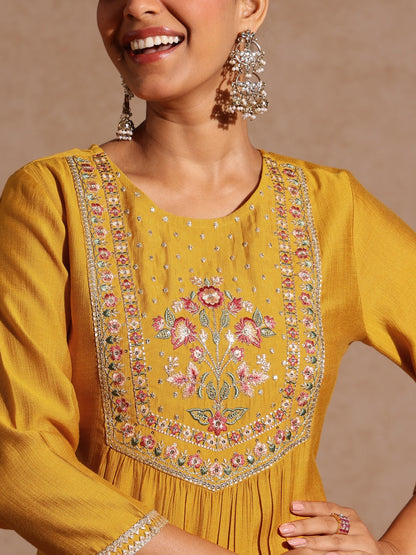 Janasya Women's Mustard Silk Blend Embroidered Straight Kurta Set