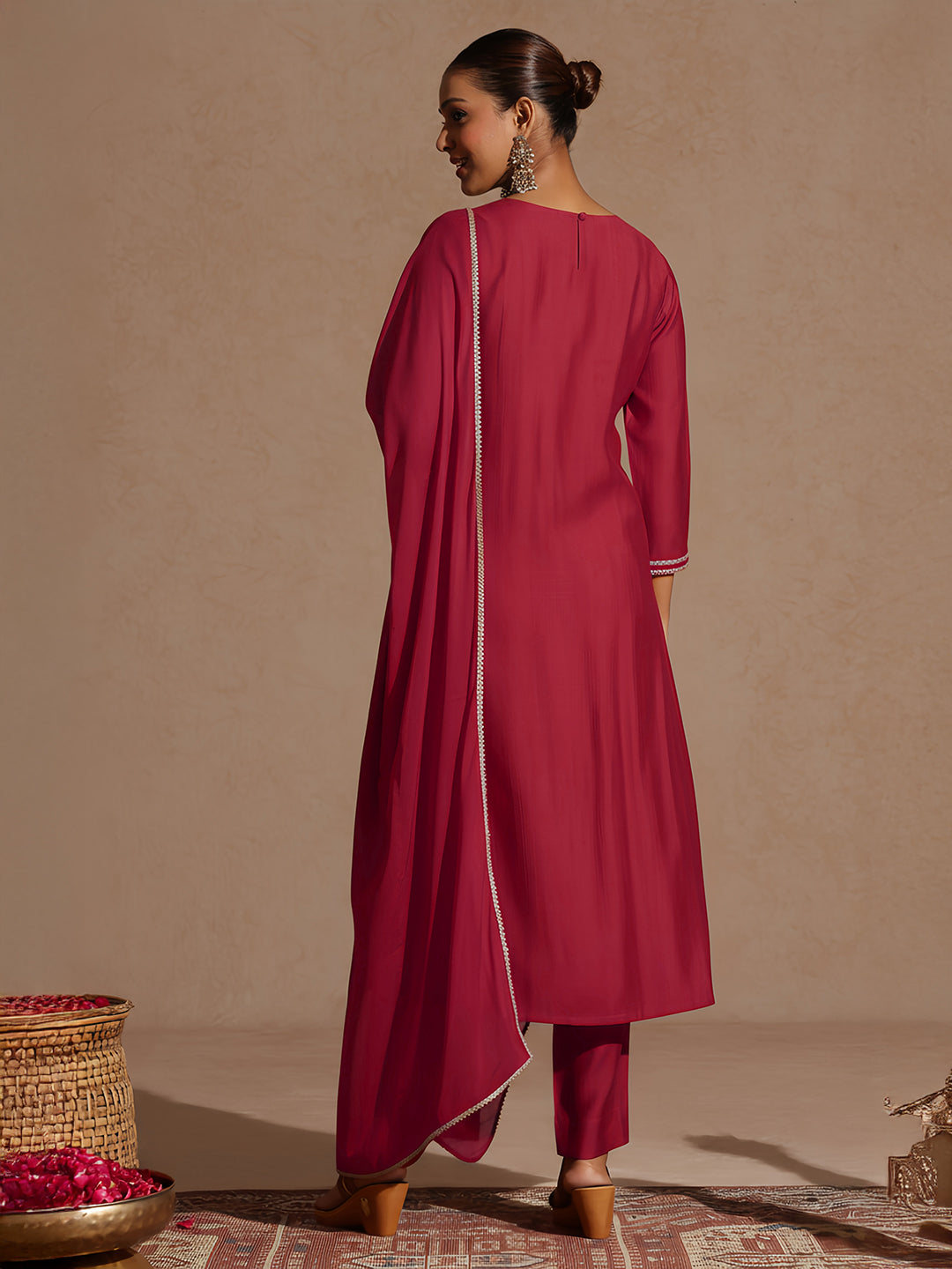 Janasya Women's Red Silk Blend Embroidered Straight Kurta Set