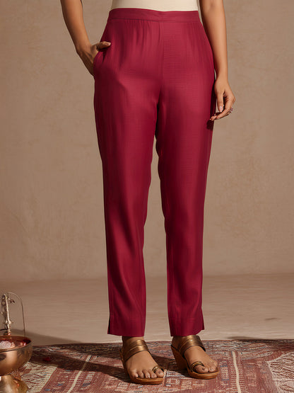 Janasya Women's Red Silk Blend Embroidered Straight Kurta Set