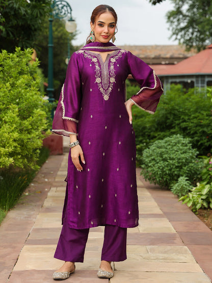 Janasya Women's Purple Silk Blend Zari Embroidered Straight Kurta Set