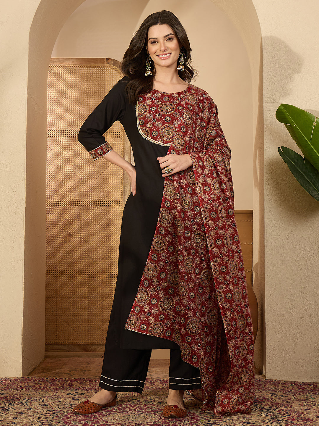 Janasya Women's Black Rayon Ajrakh Printed Straight Kurta Set