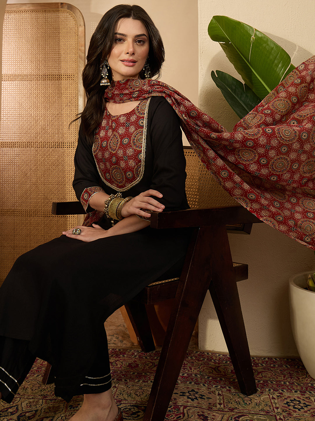 Janasya Women's Black Rayon Ajrakh Printed Straight Kurta Set