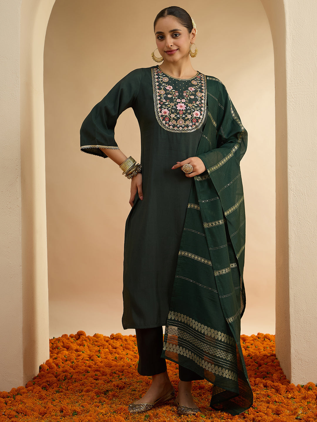 Janasya Women's Bottle Green Chanderi Silk Floral Yoke Embroiderered Straight Kurta Set