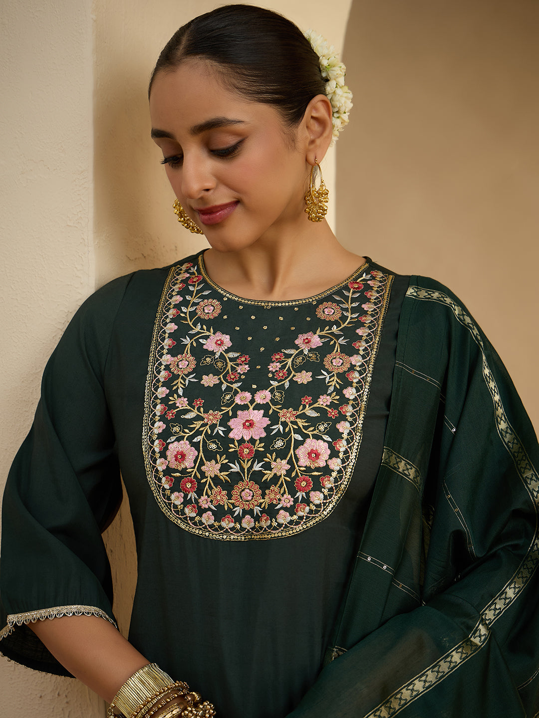 Janasya Women's Bottle Green Chanderi Silk Floral Yoke Embroiderered Straight Kurta Set