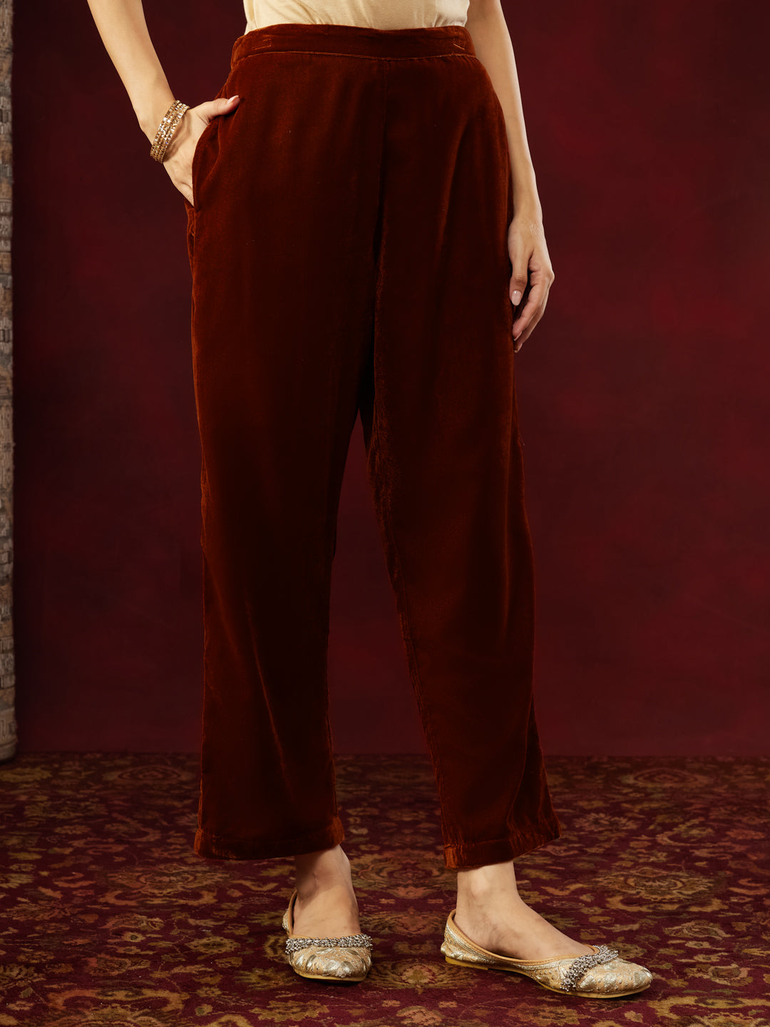 Janasya Women's Brown Velvet Zari Yoke Embroidered Straight Kurta Set