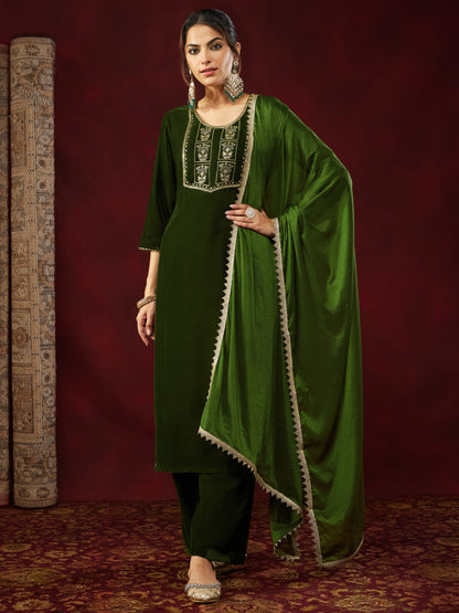 Janasya Women's Olive Green Velvet Zari Yoke Embroidered Straight Kurta Set