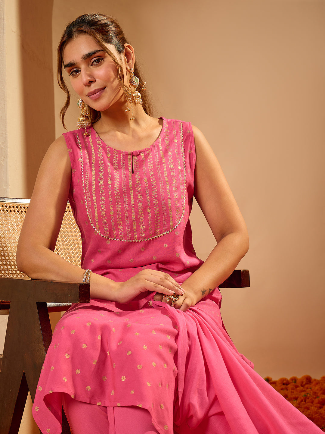 Janasya Women's Pink Rayon Gold Foil Printed Straight Kurta Set