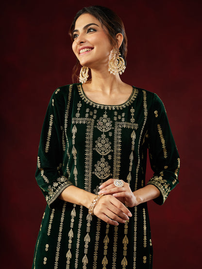 Janasya Women's Bottol Green Velvet Embellished Gold Printed Straight Kurta Set