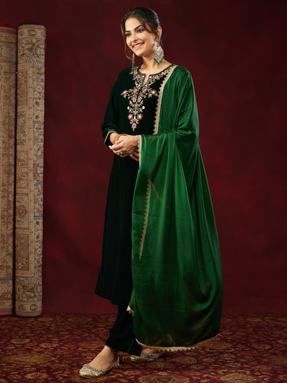 Janasya Women's Bottle Green Velvet Yoke Embroidered Straight Kurta Set
