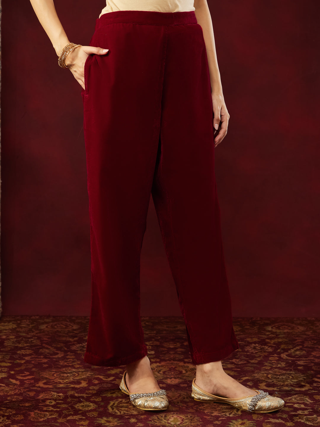 Janasya Women's Red Velvet Zari Yoke Embroidered Straight Kurta Set