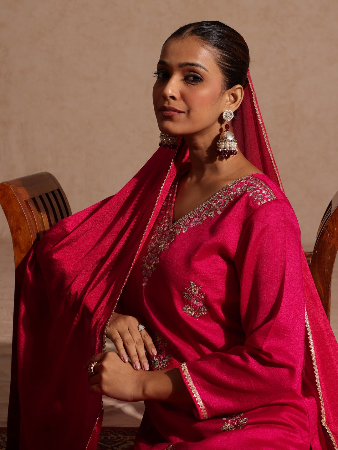 Janasya Women's Pink Silk Blend Zari Embroidered Straight Kurta Set