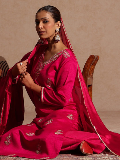 Janasya Women's Pink Silk Blend Zari Embroidered Straight Kurta Set