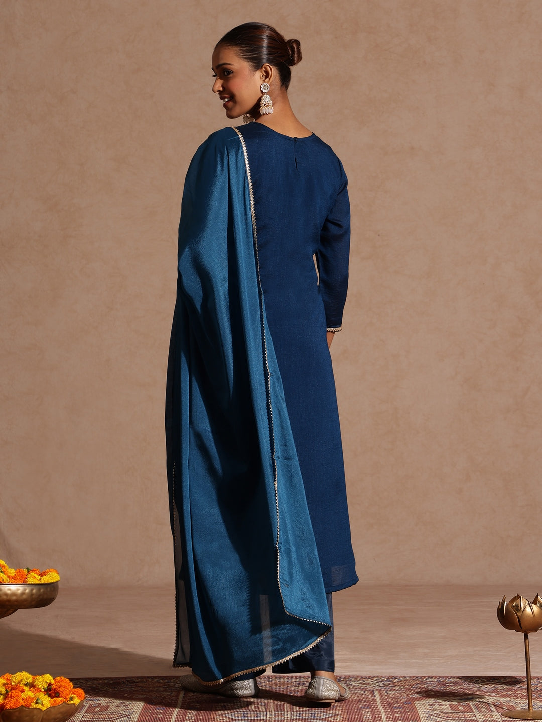 Janasya Women's Teal Blue Silk Blend Zari Embroidered Straight Kurta Set