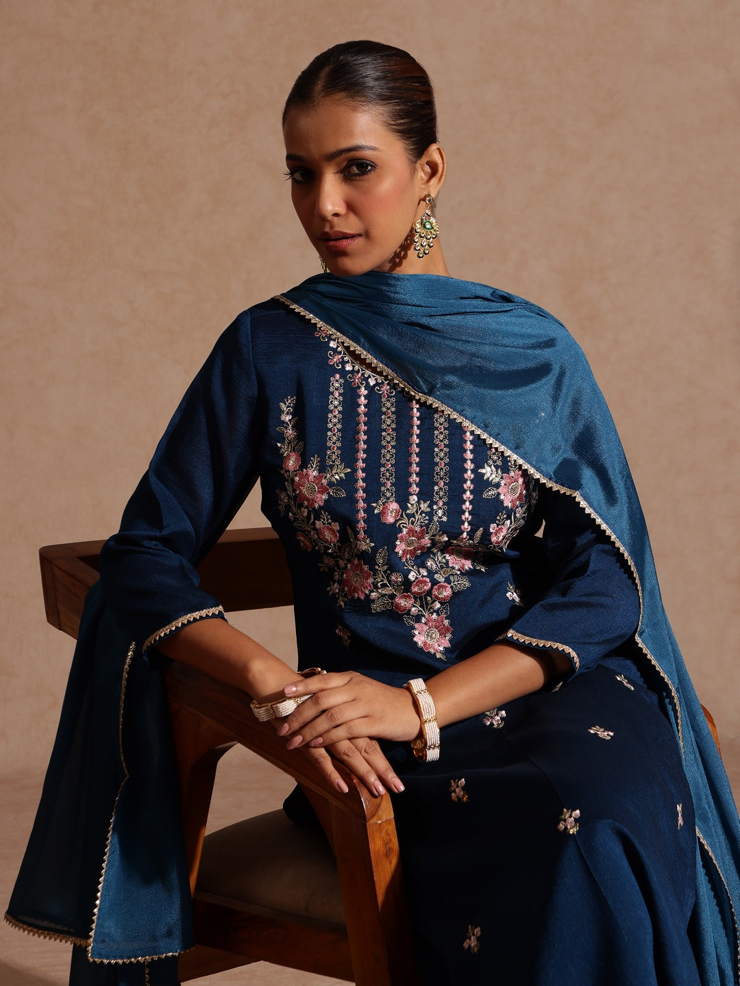 Janasya Women's Teal Blue Silk Blend Embroidered Straight Kurta Set