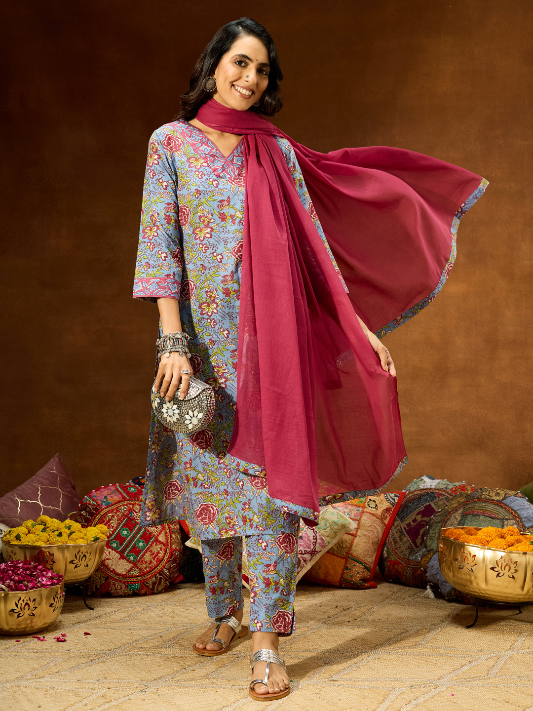 Janasya Women's Blue Pure Cotton Floral Printed Straight Kurta Set