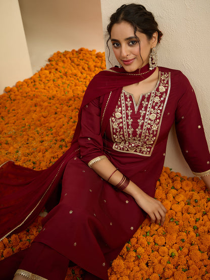 Janasya Women's Maroon Chanderi Silk Floral Embroidered Foil Print Straight Kurta Set