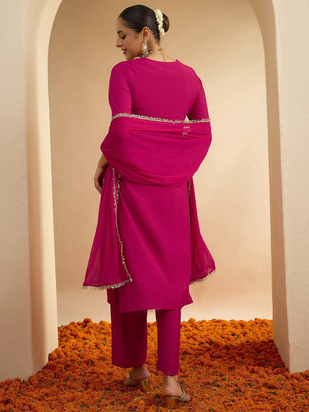 Janasya Women's Pink Silk Blend Floral Zari Yoke Embroidered Straight Kurta Set
