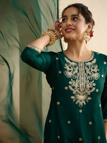 Janasya Women's Bottle Green Silk Blend Floral Zari Embroidered Straight Kurta Set