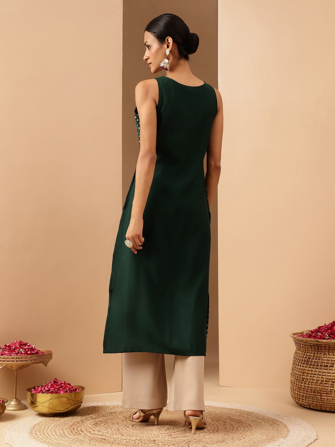 Janasya Women's Dark Green Silk Blend Zari Yoke Embroidered Gold Printed Straight Kurta