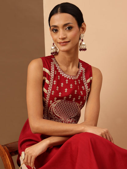 Janasya Women's Red Silk Blend Zari Embroidered Straight Kurta