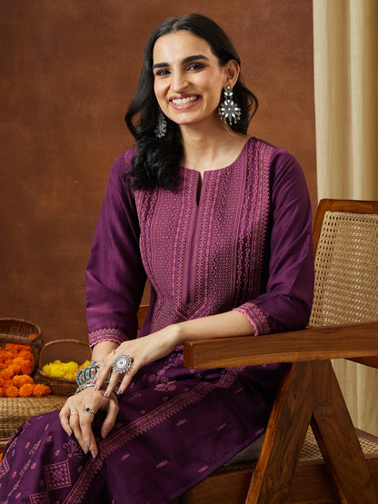 Janasya Women's Wine Silk Blend Ethnic Printed Straight Kurta