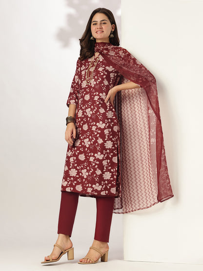 Janasya Women's Maroon Rayon Floral Printed Straight Kurta Set