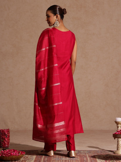 Janasya Women's Pink Silk Blend Gold Printed Straight Kurta Set