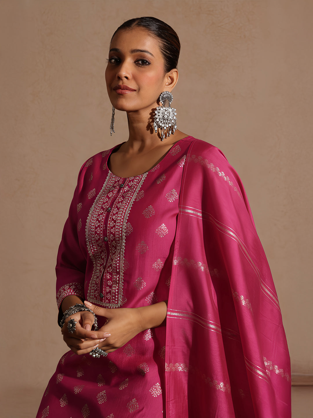 Janasya Women's Pink Silk Blend Embellished Foil Printed Straight Kurta Set