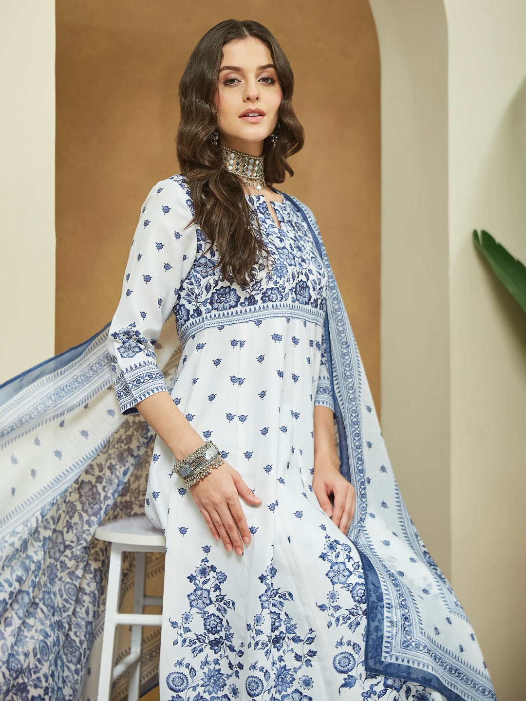 Janasya Women's White Cotton Blend Floral Printed Anarkali Kurta Set