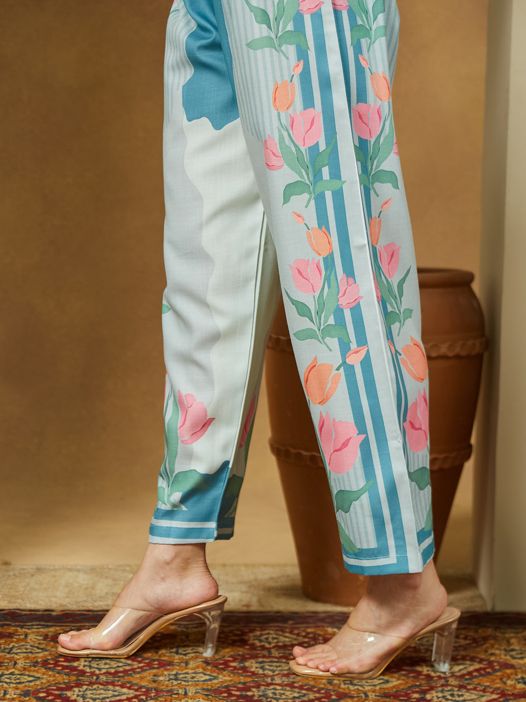 Janasya Women's Multicolor Cotton Blend Abstract Printed Straight Kurta Set