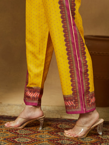 Janasya Women's Yellow Cotton Blend Floral Printed Straight Kurta Set