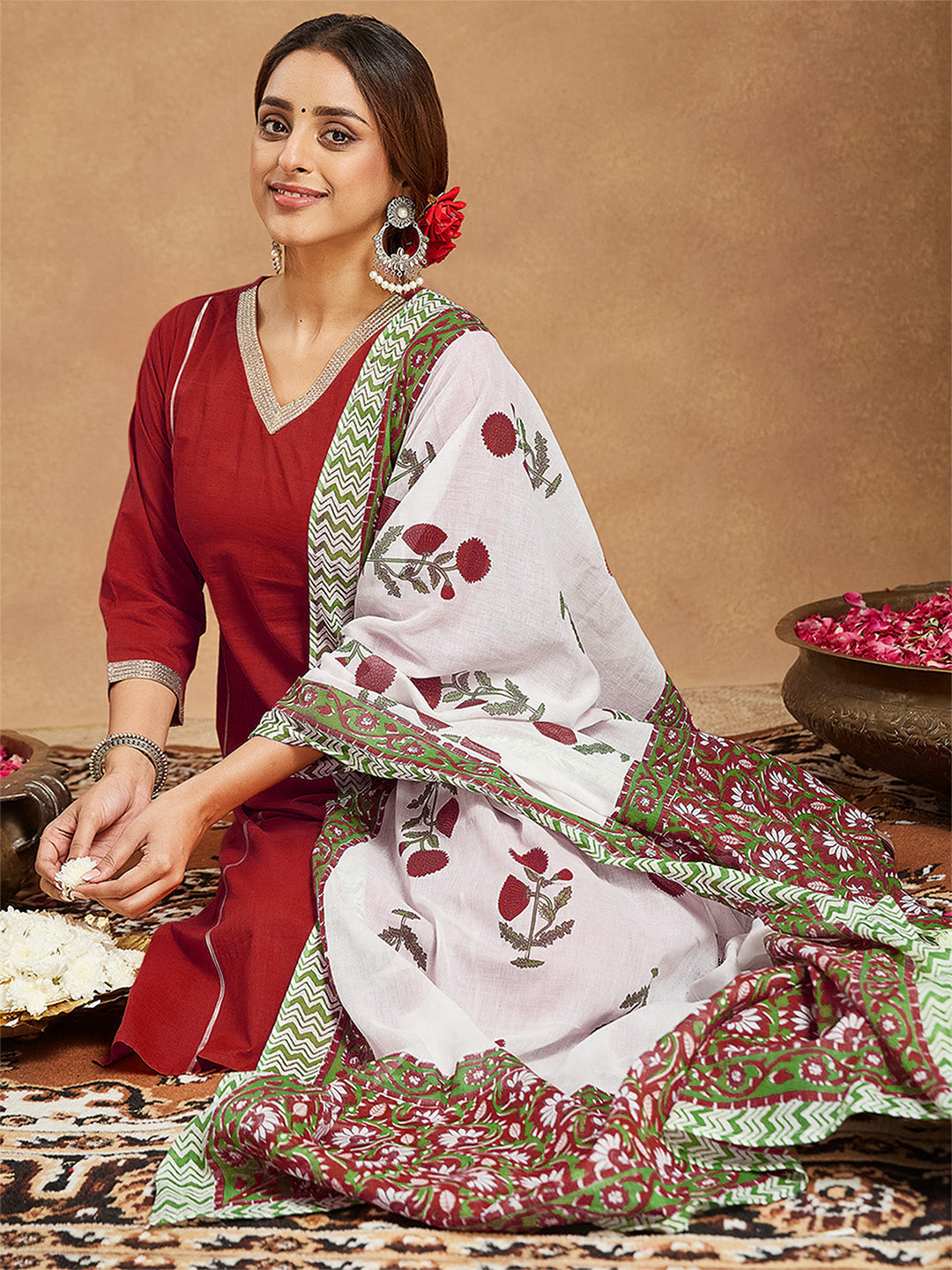 Janasya Women's Red Pure Cotton Embellished Straight Kurta Set