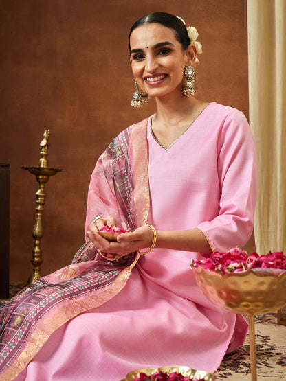 Janasya Women's Light Pink Cotton Blend Yoke Design Straight Kurta Set With Printed Dupatta