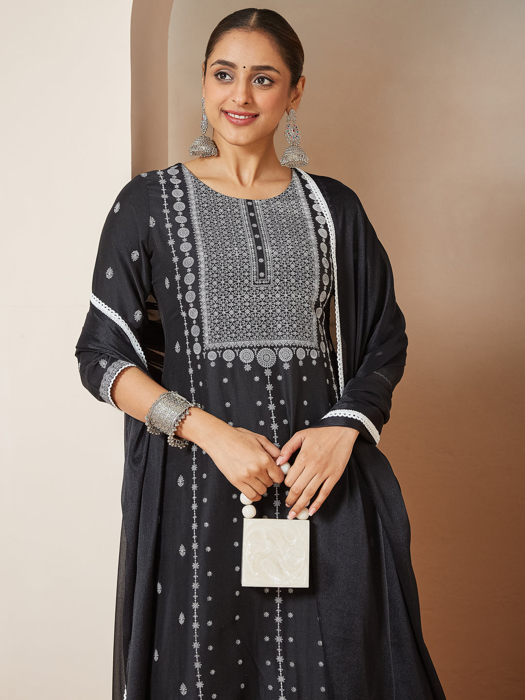 Janasya Women's Black Silk Blend Embellished Straight Kurta Set